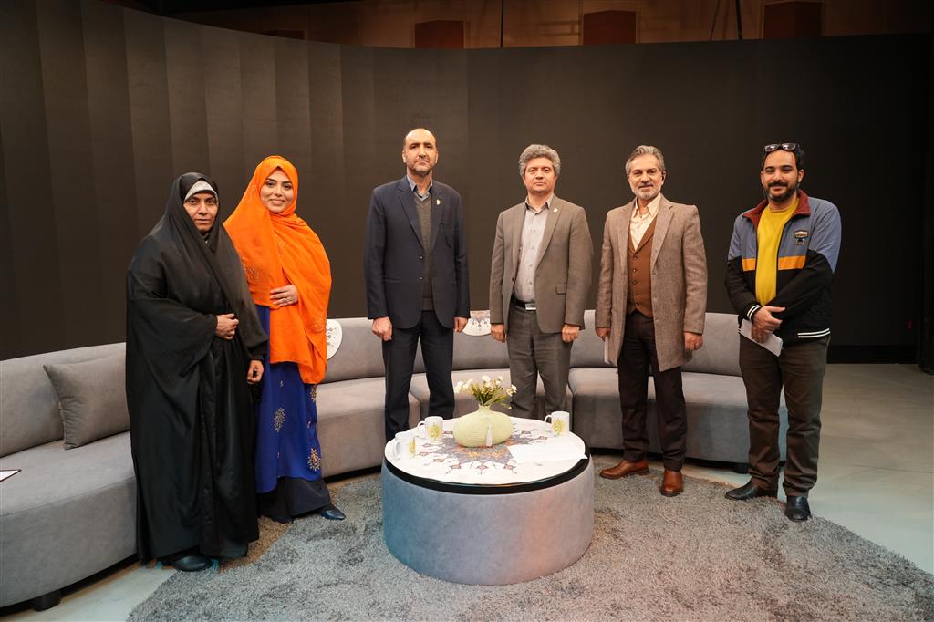 بازدید رییس موسسه آموزش و ترویج كشاورزی از پشت‌صحنه تولید فصل جدید رویش