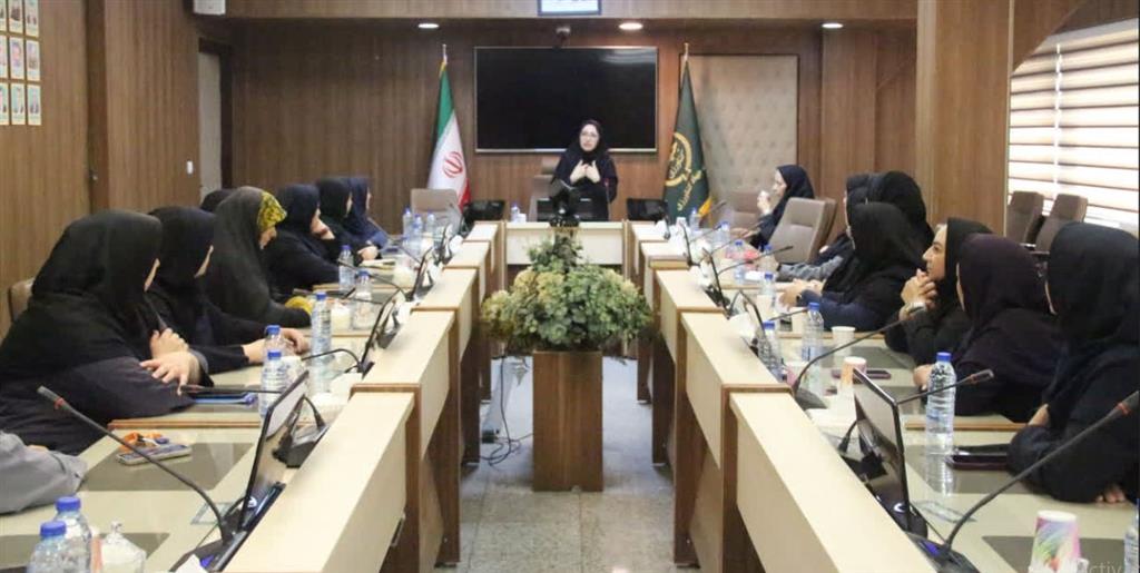 تدوین برنامه جامع توانمندسازی بانوان با رویكرد «هم‌مسیری از امروز تا افق مطلوب»