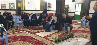 برگزاری كارگاه آموزشی پرورش گلهای زینتی ویژه اعضای صندوق خرد زنان روستای طاق